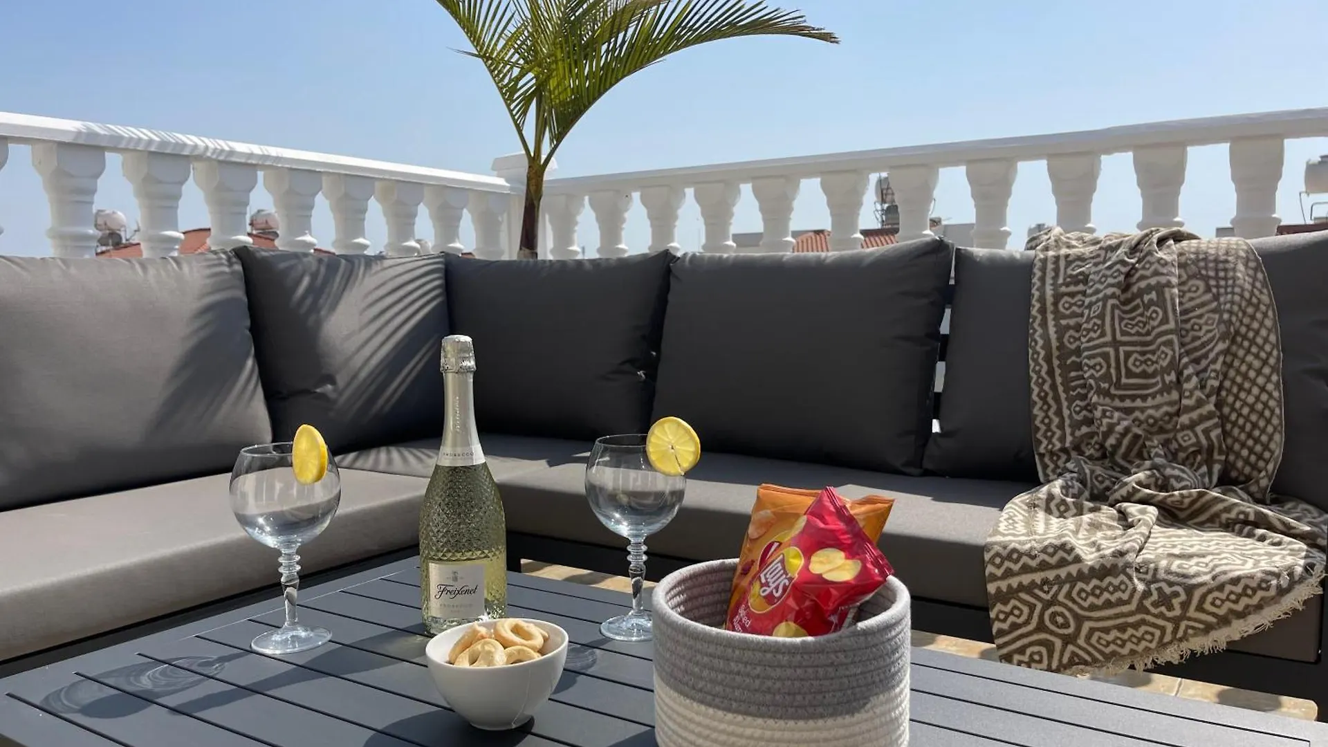 Elena Front Beach Apt Διαμέρισμα Αγία Νάπα
