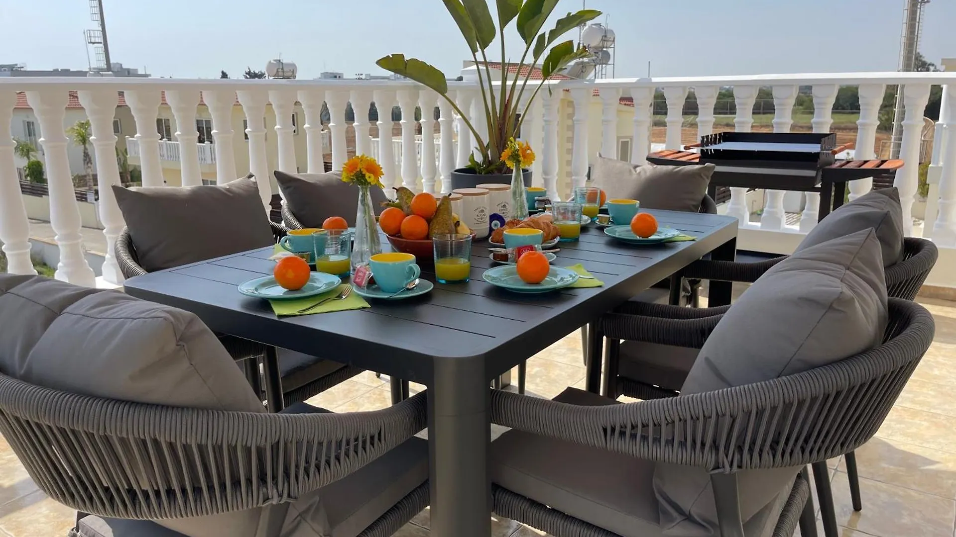 Elena Front Beach Apt Διαμέρισμα Αγία Νάπα Κύπρος